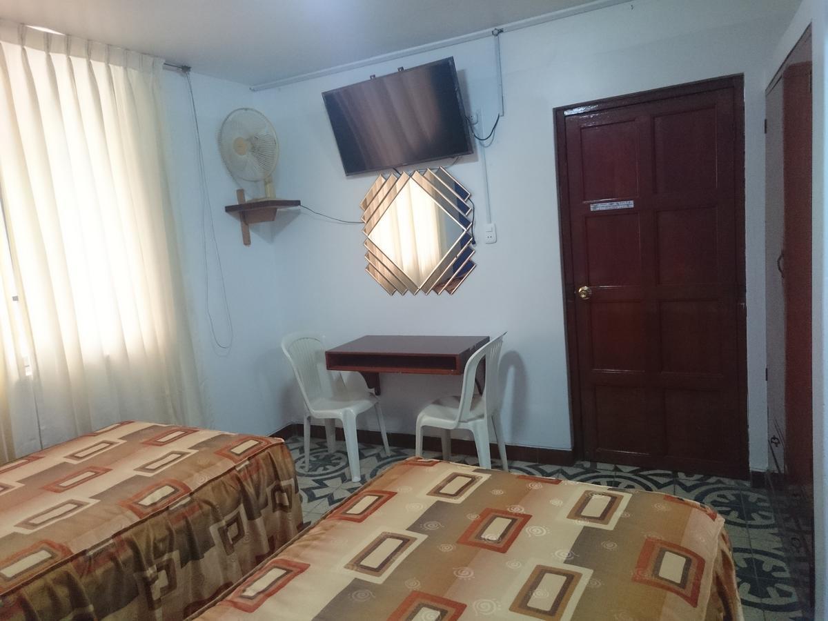 Hotel Cancun Хаэн Экстерьер фото